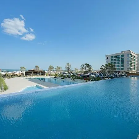 Nereide Apartament - Complex Infinity Pool * Navodari